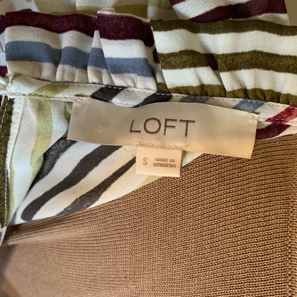 Loft multi colored sleeveless ruffle shoulder top. Size- S - Picture 2 of 7